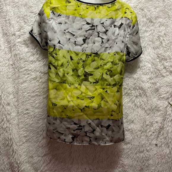 Michael Kors blouse small - Picture 2 of 3